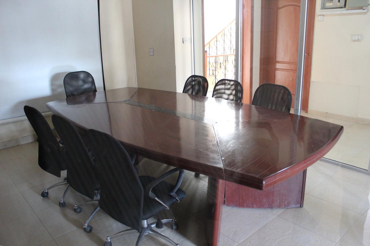 Luxury Inn Karachi Exterior photo